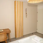 Sete, Thau Indigo B402