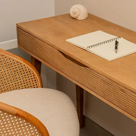 Sete, Thau Indigo B402 Сет