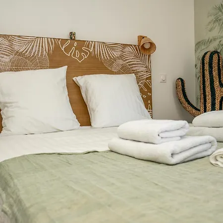 Sete, Thau Indigo B402 Апартаменты *