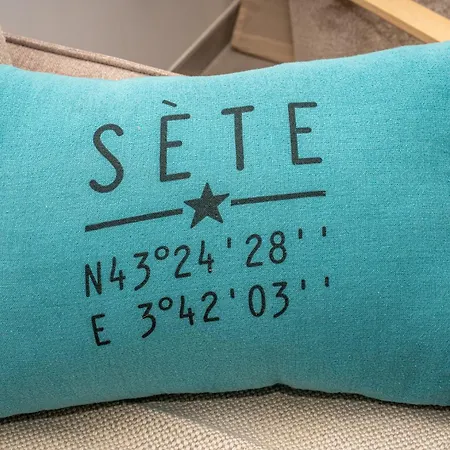 Sete, Thau Indigo B402 *